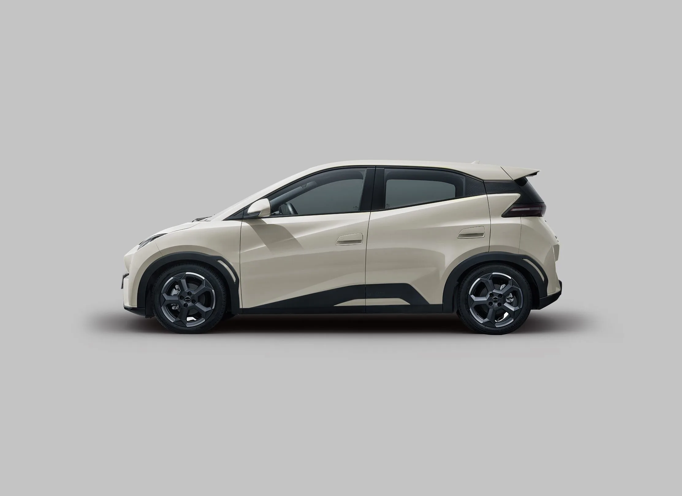 BYD DOLPHIN MINI - miniatura 2