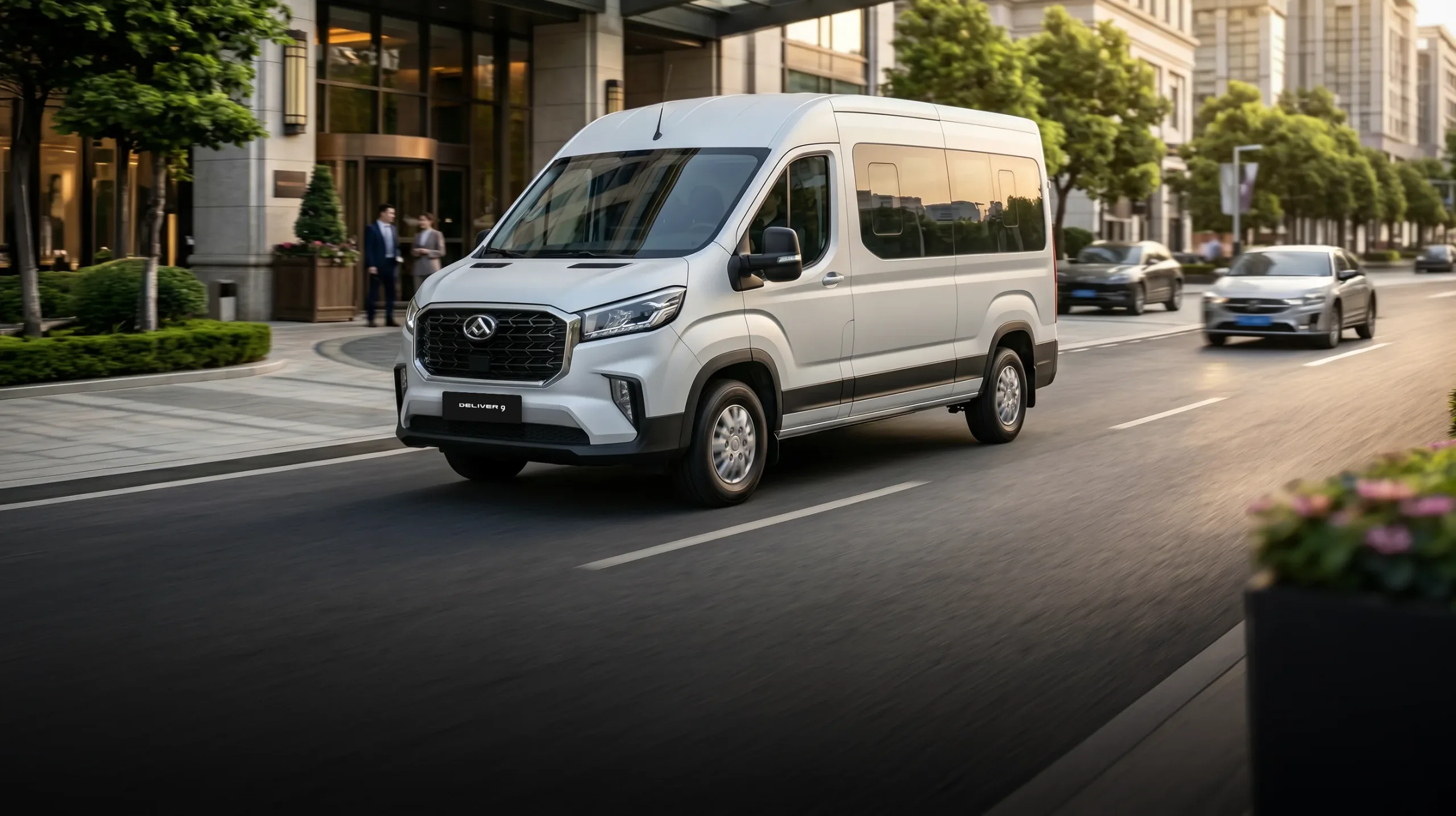 Maxus Deliver 9 Minibús - miniatura 2