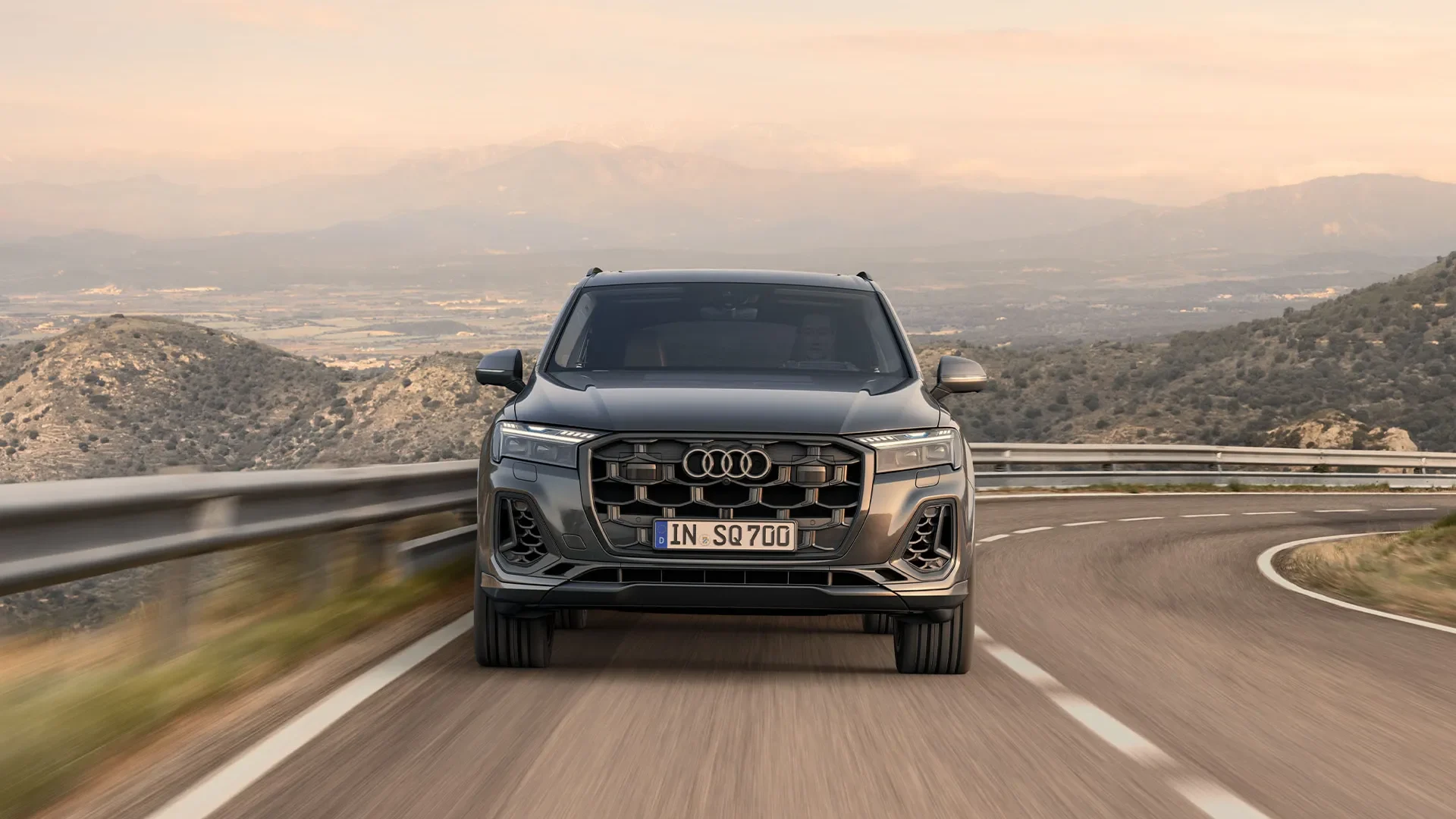 Audi SQ8 - miniatura 5