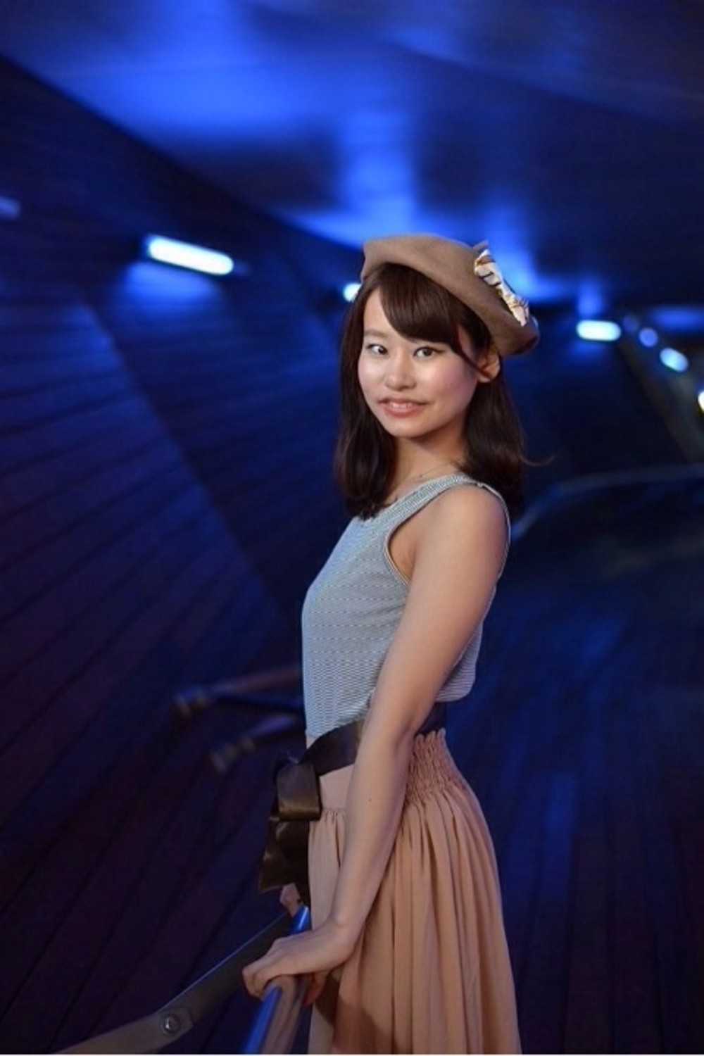 ライトグレー タンクトップのコーディネート一覧 Cbk カブキ