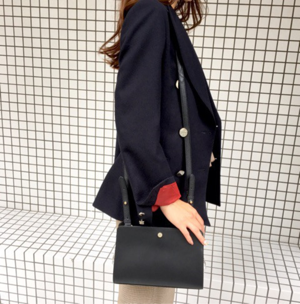 マディソンブルー　ジャケット　　 ✨希少✨ブラック✕ブルー芸能人着用 10th Anniversary | MADISONBLUE Official website｜マディソン