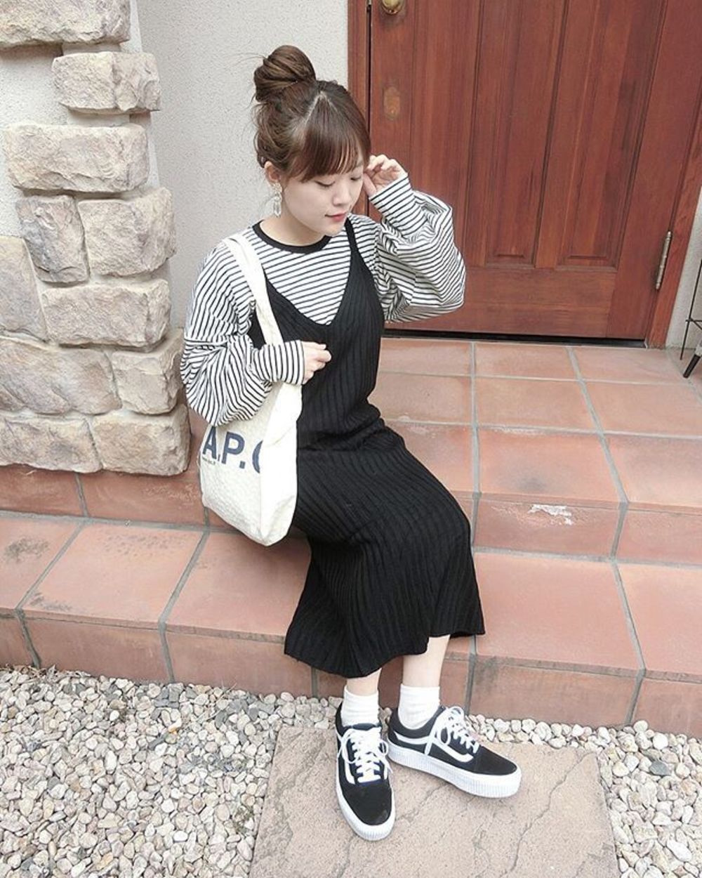 am80irkvqur3jyat605l.jpg