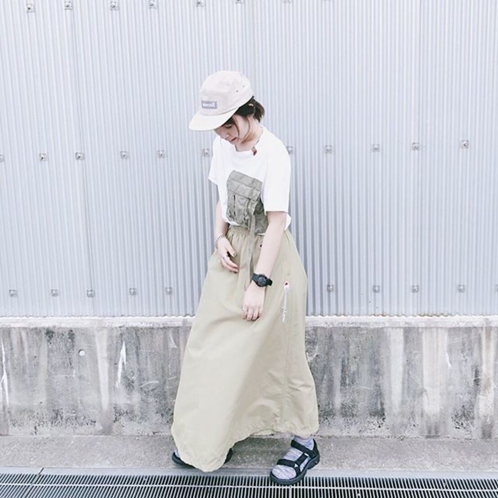 ベージュ Tシャツのコーディネート一覧 Cbk カブキ