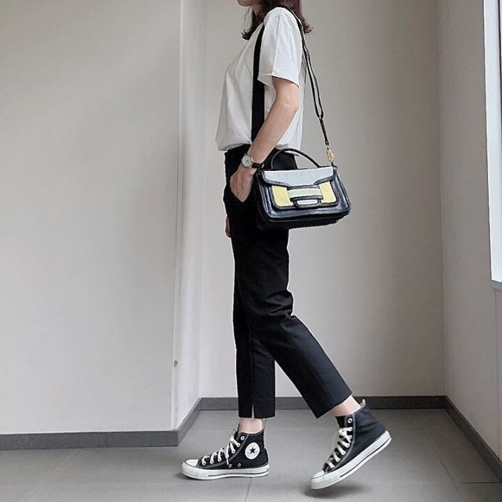 カジュアル モノトーン シンプル ユニセックスで使えるブラック ショルダーバッグ Pierre Hardy ピエールアルディ X