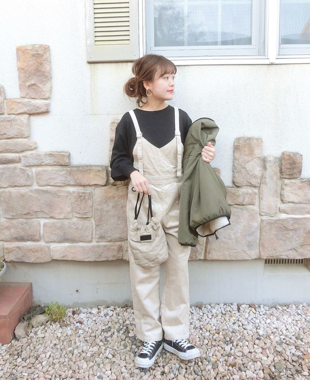 ホワイト オーバーオール コーデュロイのコーディネート一覧  #CBK 