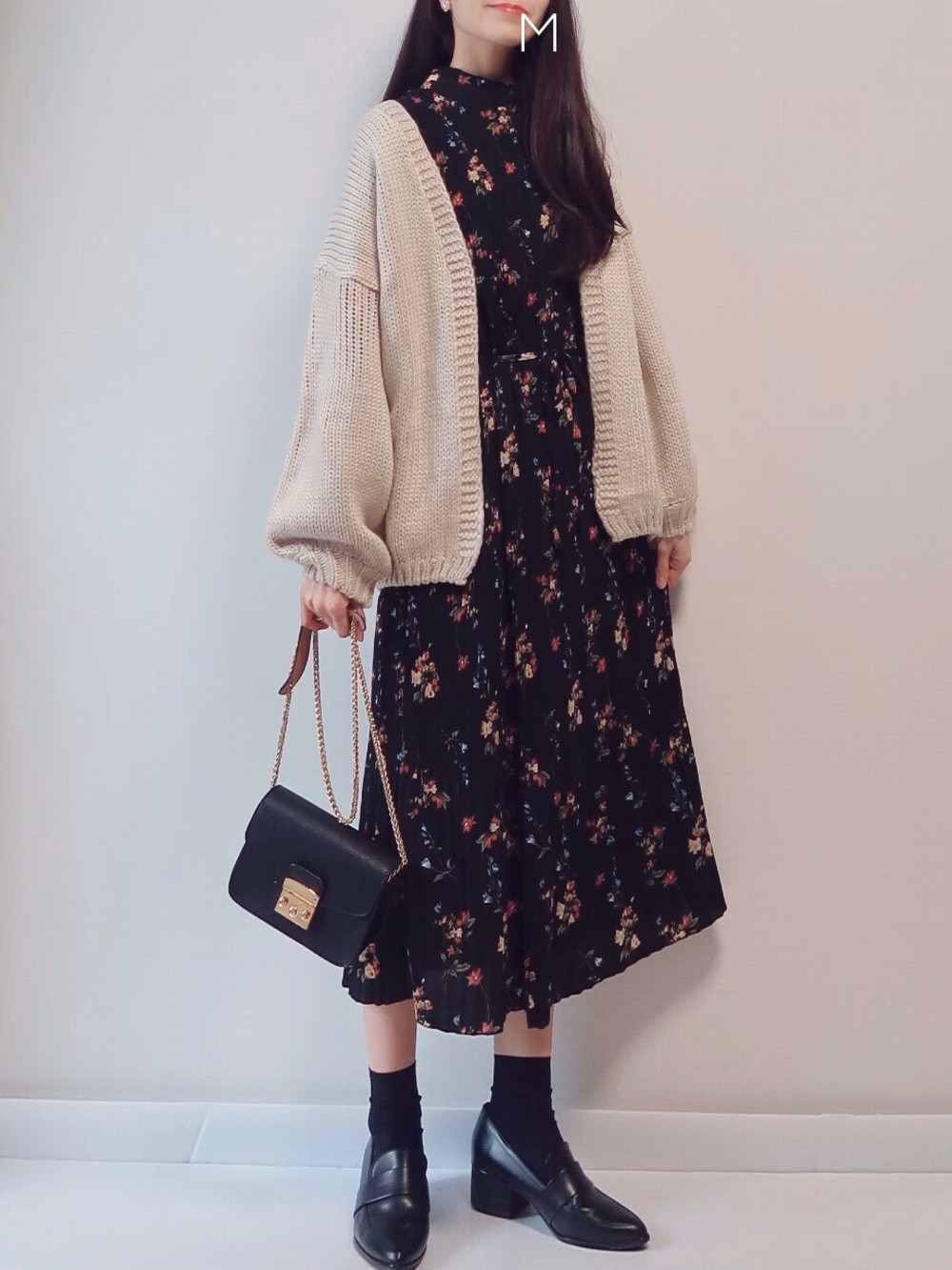 ベージュ ボリューム カーディガンのコーディネート一覧 Cbk カブキ