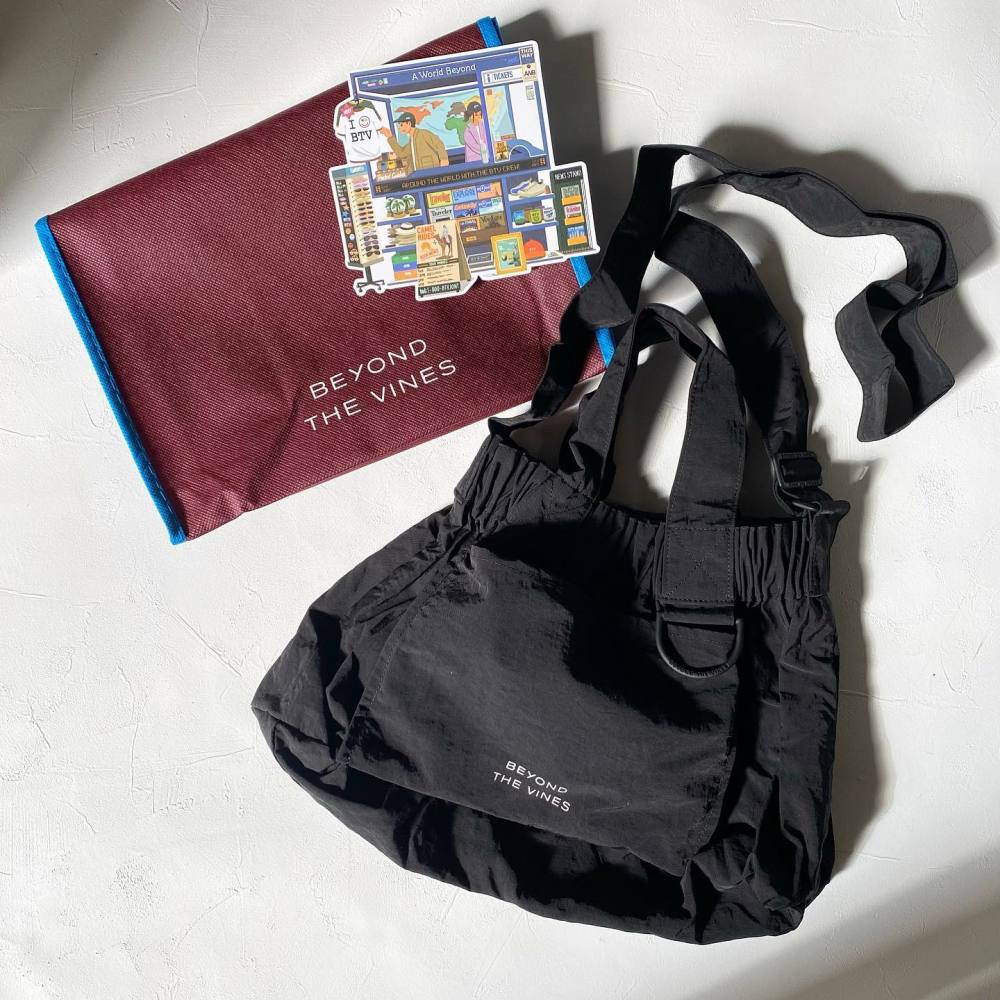 BEYOND THE VINES マルチカラートートバッグ BEYOND THE VINES Super Panelled XS Dumpling Bag (Beyond The