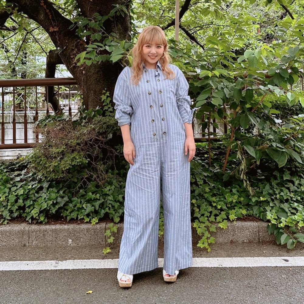 ストライプ ブルー 長袖 ジャンプスーツ Uhr（ウーア） 十分丈 x 無地  
