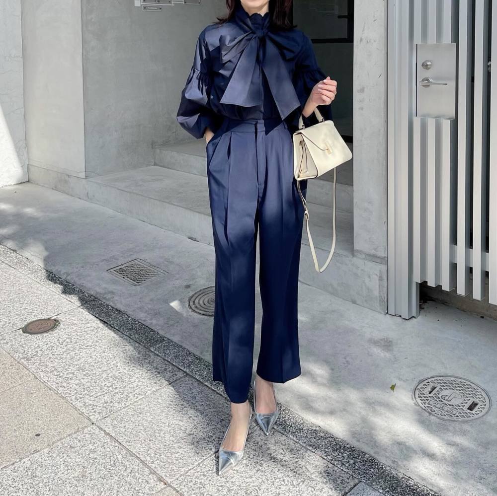 特別価格　新品heve ヘイブ　ボリュームスリーブの2wayジャケットブラウス heve ヘイブ ボリュームスリーブの2wayジャケットブラウス