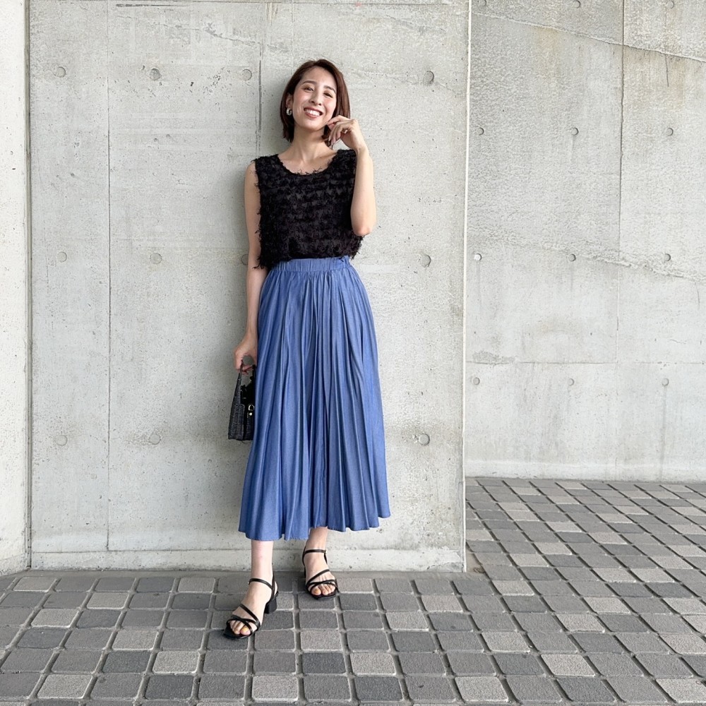 美品 日本製 社交ダンス衣装】グレー CHACOTT スカート 水色