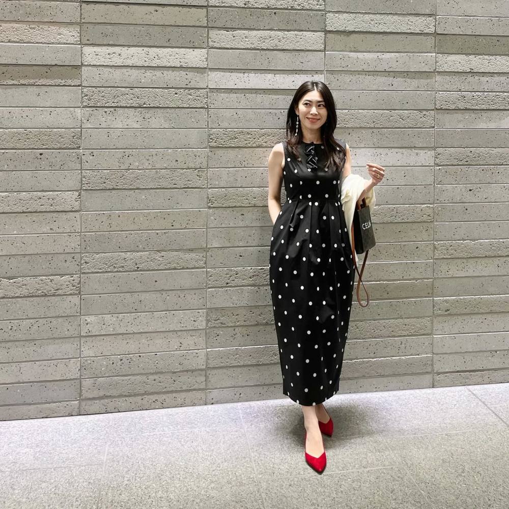 美品　22AW　Bella luna フォクシー　ノースリーブワンピース　黒 ベロアノワール バイ フォクシー ニューヨーク ベロア