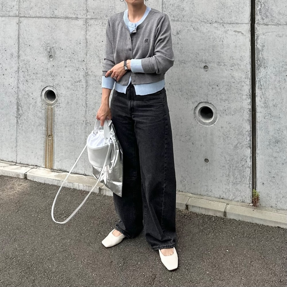 サックスブルー プリーツ ワイドパンツのコーディネート一覧