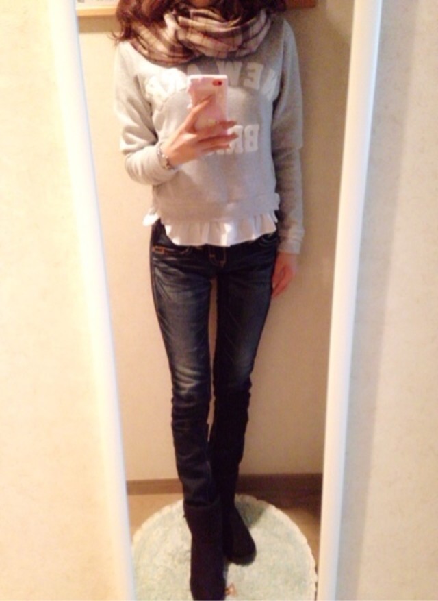 ロゴフリルトレーナー♡