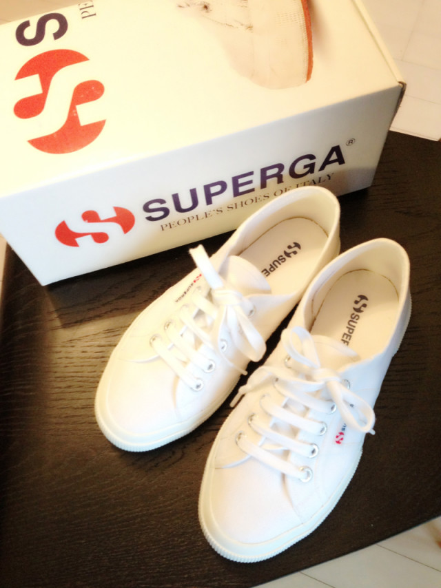 圧倒的なカラーヴァリエーション！ 洗練された雰囲気が大人っぽいSUPERGA（スペルガ）