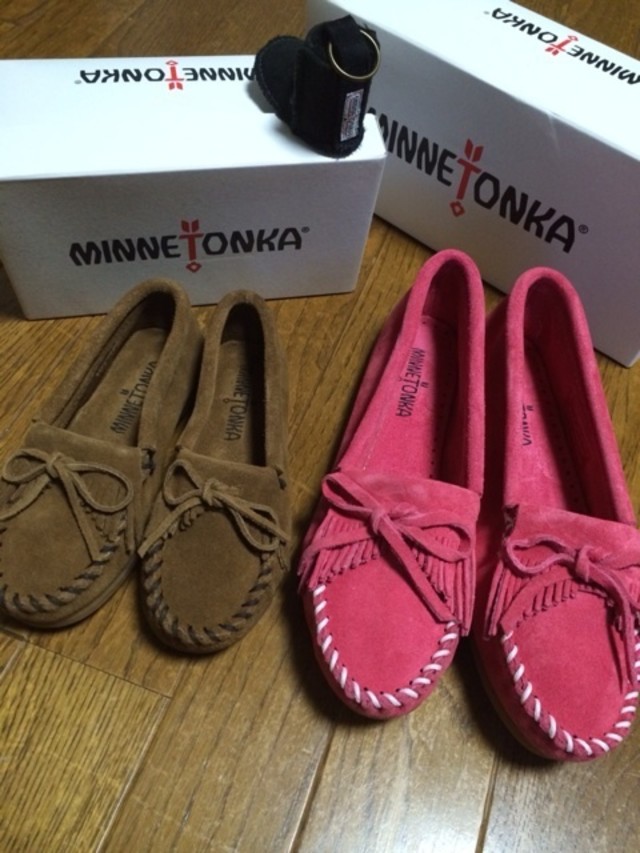 ピンク 無地 リボン モカシン フラット タッセル Minnetonka