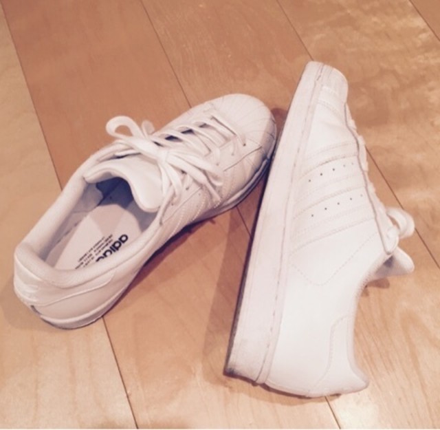 adidasの白スニーカー♡