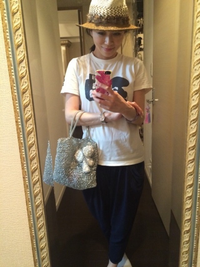 Ｔシャツ&ゆるパンツでラフコーデ♪