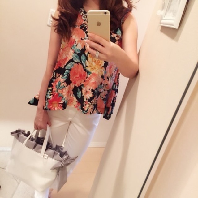 SCERVINO Street 花柄タンクトップ Mサイズ 花柄 タンクトップ chesty ノースリーブトップス x クイーンズコート
