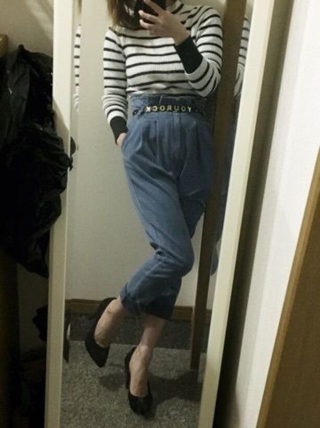 テーパードパンツも、ハイウエストをセレクトして今っぽくスタイルアップ！