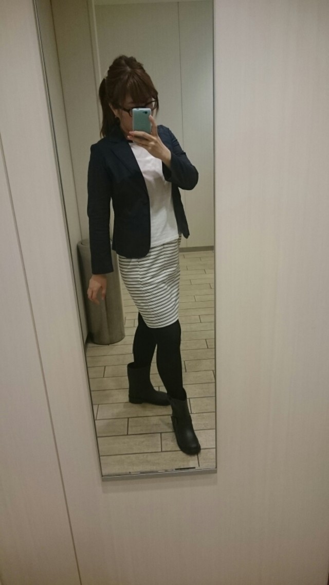 雨の日の通勤コーデ♡