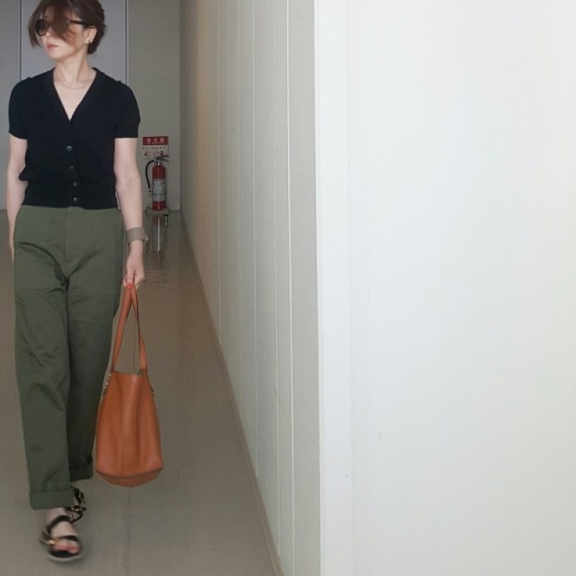 【40代のスポサンコーデ2】大人カジュアルに「ワークパンツ・デ二ムパンツ」