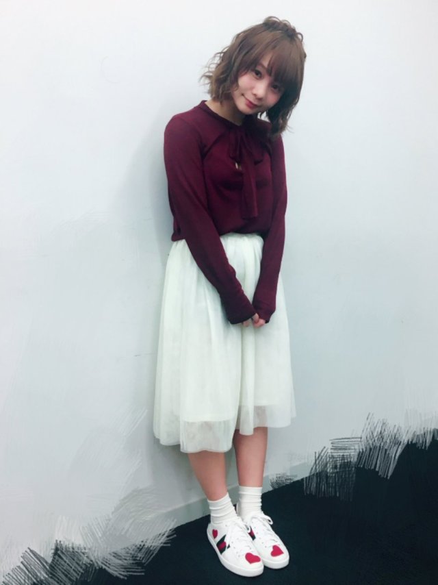 レッドとホワイトコーデ♡