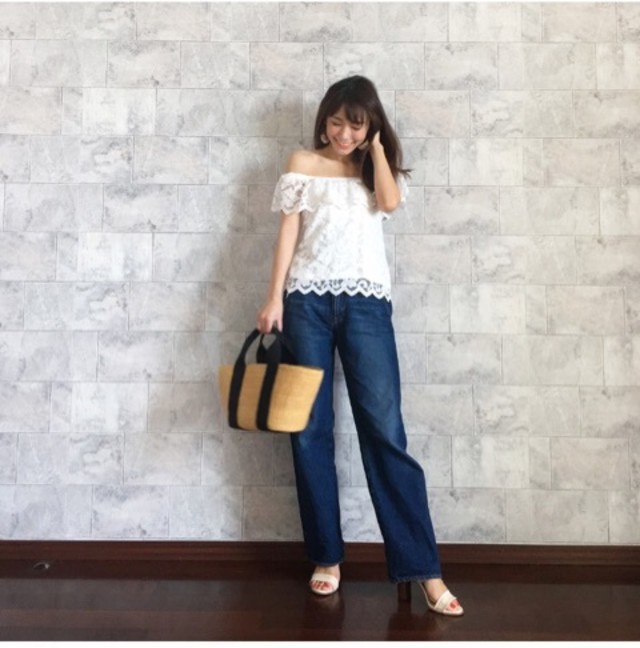 フリルやレースでフェミニンに仕上げる女っぽスタイル♡