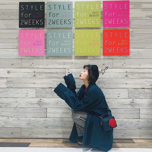 グレンチェックのワイドパンツにロングコートをプラスすれば今っぽ顔に