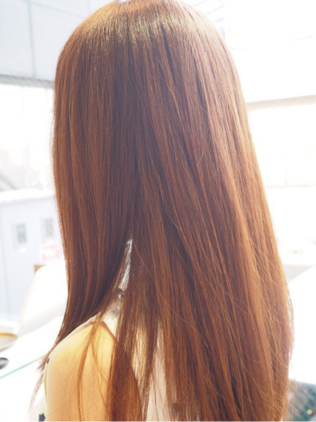 コンサバ フェミニン きれい系で使えるブラウン ロング ストレートの髪型 ヘアスタイル ヘアアレンジ こま まりえ