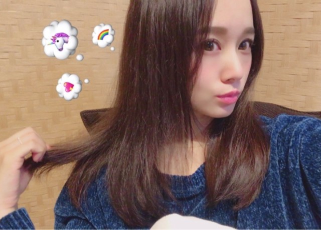 フェミニン ガーリーで使えるブラウン セミロング ストレートの髪型 ヘアスタイル ヘアアレンジ 野田華子 Cbk カブキ