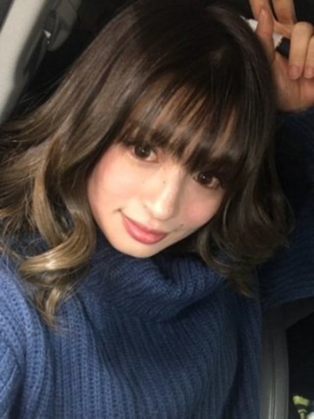 フェミニン ガーリーで使えるブラウン 巻き髪 ミディアムの髪型 ヘアスタイル ヘアアレンジ Nao Matsuo Cbk カブキ