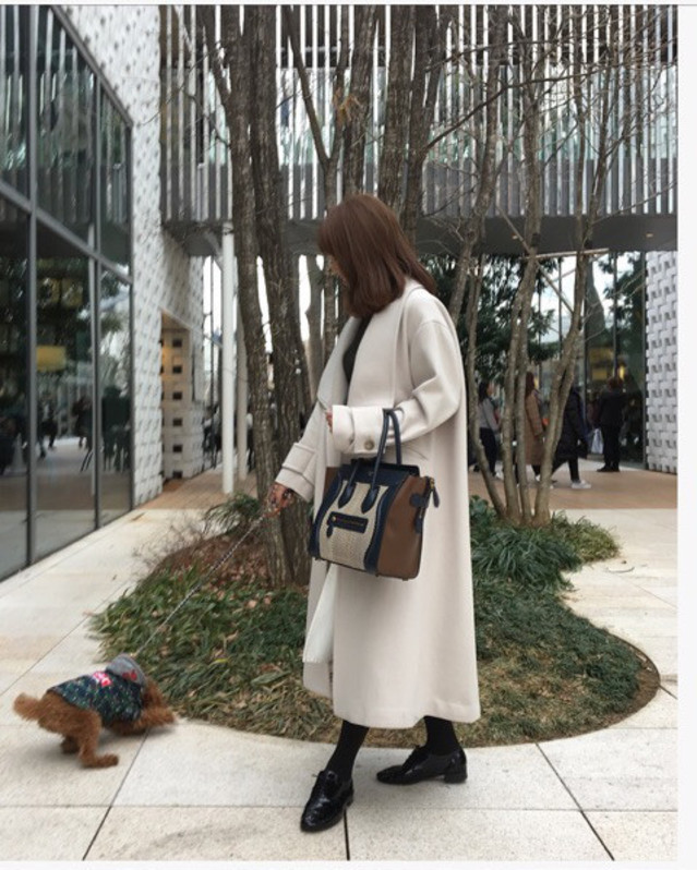 ホワイト ロング ノーカラーコート x CELINE（セリーヌ） ブラウン