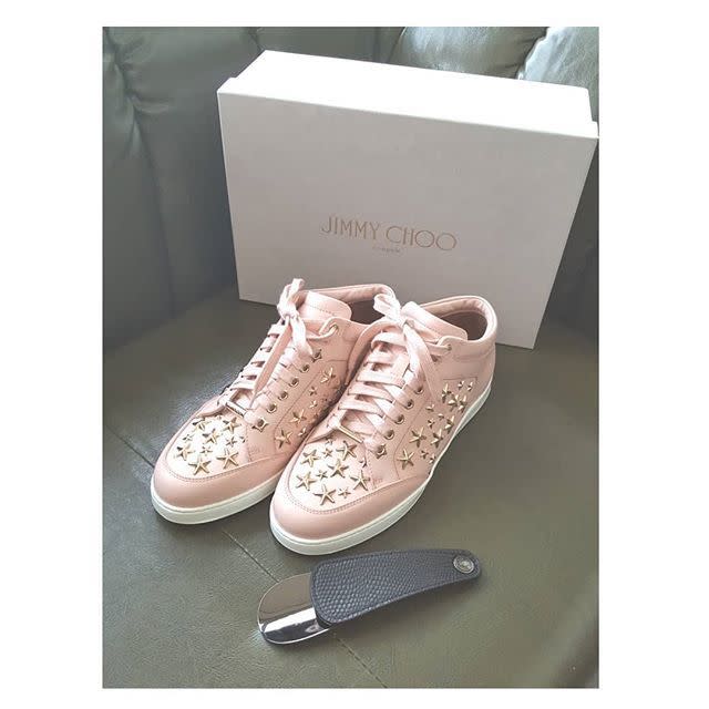 セレブ御用達♡ 「JIMMY CHOO（ジミーチュウ）」のスニーカー