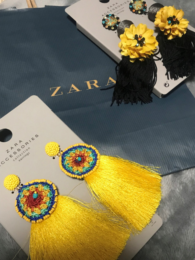 イエロー ピアス タッセル ZARA（ザラ） 大ぶり x ZARA（ザラ