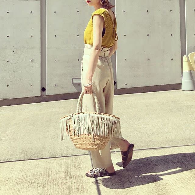 1｜ルーズシルエットのタンクトップ