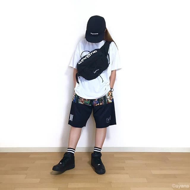 ホワイト Tシャツ ビッグ Labrat ラブラット X ブラック ハーフパンツ X Nike ナイキ ブラック スニーカー ハイカット X Supreme シュプリーム ブラック ロゴ キャップ X Supreme シュプリーム ブラック ロゴ ボディーバッグ X ブラック ボーダー 靴下の ホワイト Tシャツ ビッグ Labrat ラブラット X ブラック ハーフパンツ X Nike ナイキ ブラック スニーカー ハイカット X Supreme シュプリーム ブラック ロゴ キャップ X Supreme シュプリーム ブラック ロゴ ボディーバッグ X ブラック ボーダー 靴下の