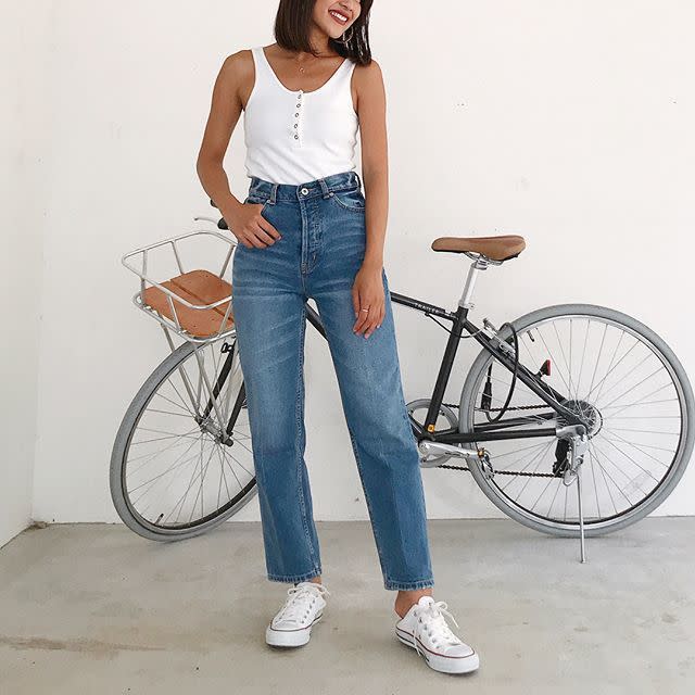 センタープレスで立体的な美シルエットを！ ヴィセンテのCenter Press Straight Denim