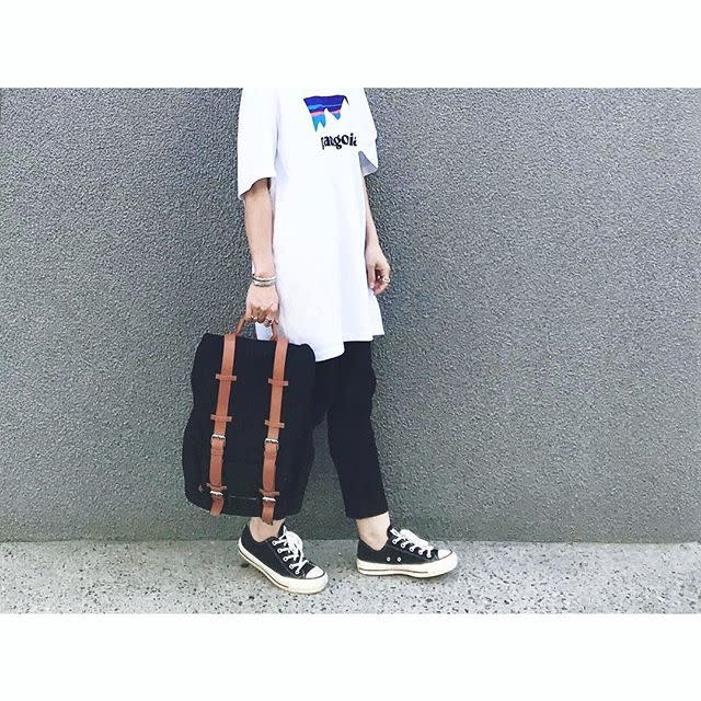 【制服あり派/ 1】Tシャツ×パンツでリラクシーに