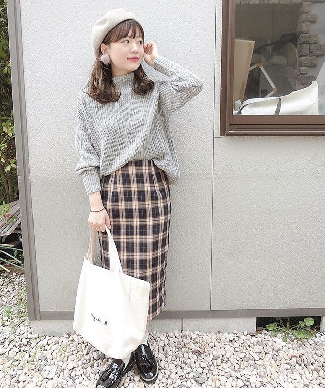 【3】「agnes b.（アニエスベー）」のロゴトートバッグ
