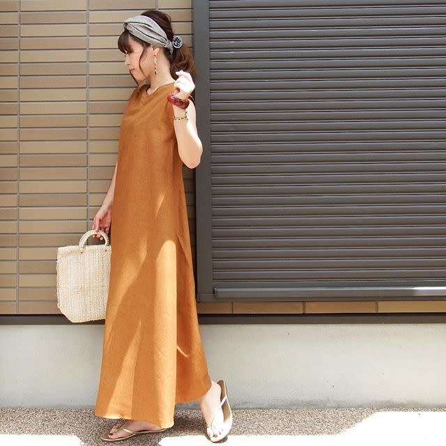 シンプルなワンピースコーデのおしゃれなアクセントにも