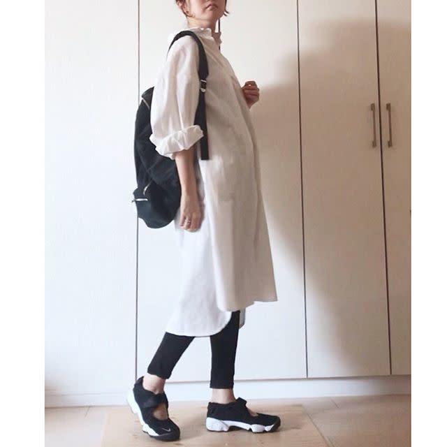ナイキ　シャツワンピース ブラック リュック x AND J（アンドジェー） ホワイト シャツ