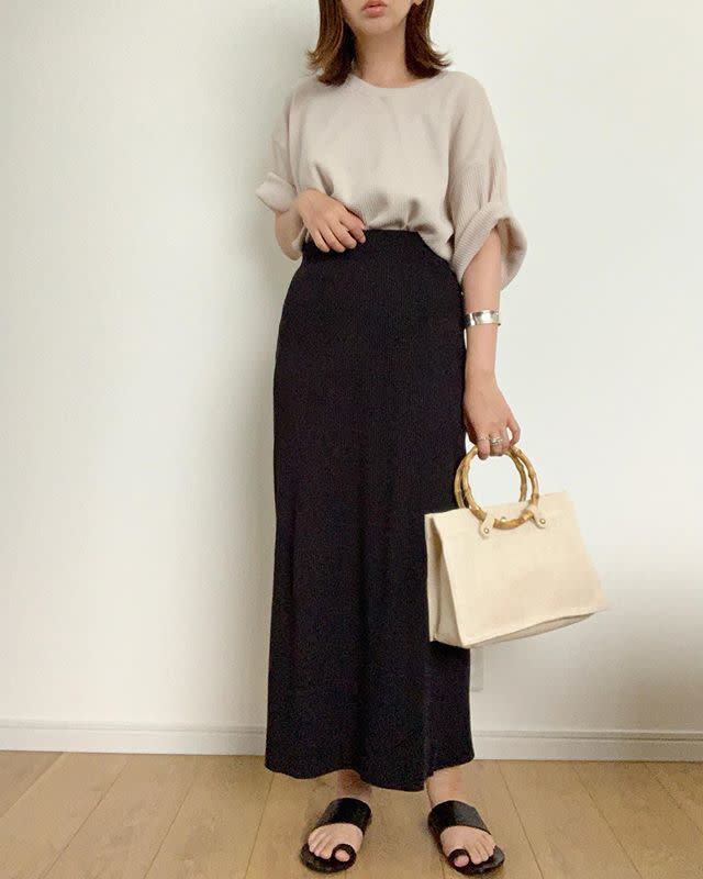タイトスカートコーデ28選 冬になったら着たいタイト スカート 大人フェミニンだけじゃなくカジュアルやガーリーにも着こなそう Unisize ユニサイズ