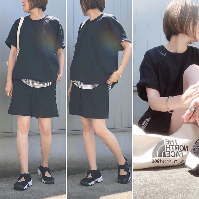 ゆるっとTシャツ×ショートパンツをモノトーンカラーでまとめてすっきりシンプル