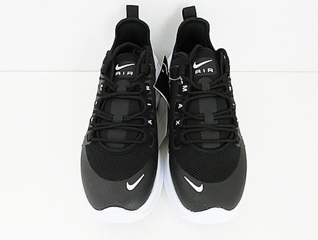 カジュアル シンプル スポーティー ストリート ユニセックスで使えるブラック スニーカー Nike ナイキ のファッションアイテム