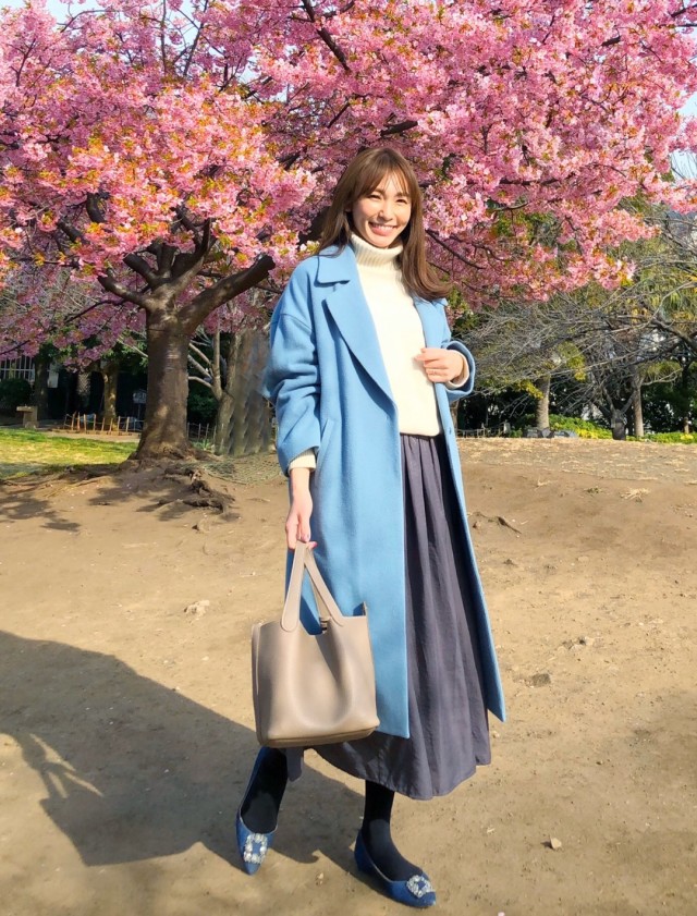 「ロング丈＆ドロップショルダーのチェスターコート」で旬顔に