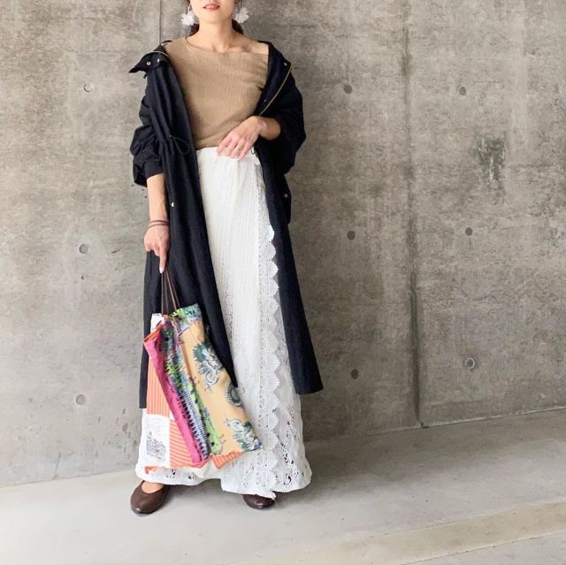 ロングマウンテンパーカーで引き締め＆体型カバー