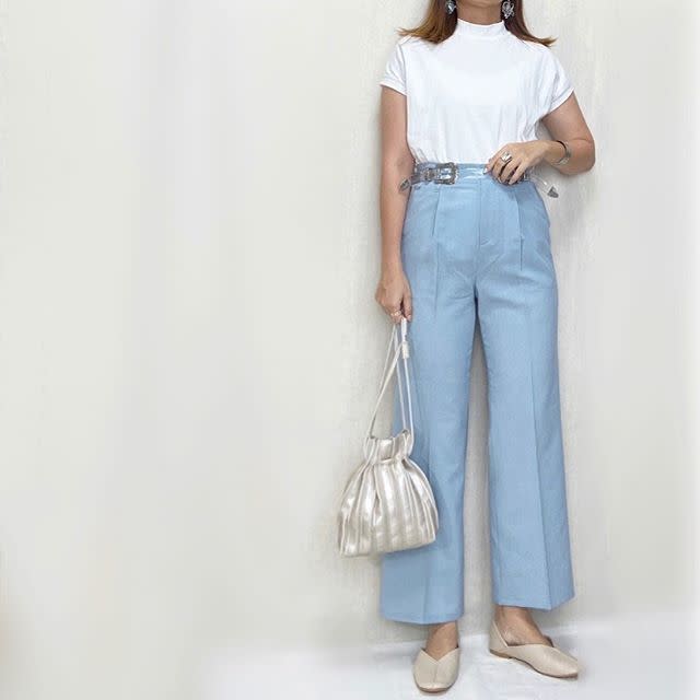 大人アイテム「ベルト」に夏色のクリアでツヤ感をON。