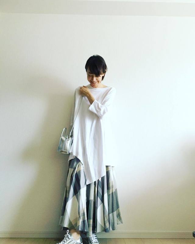 大人世代におすすめ「アシンメトリーのAラインチュニック」