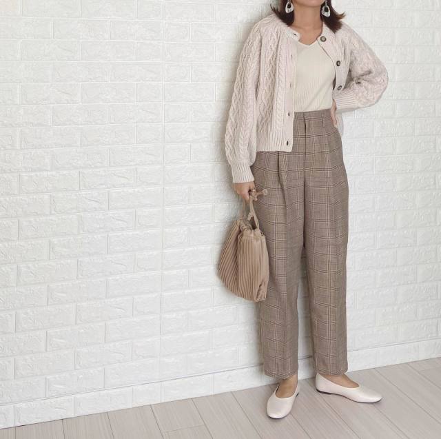 「チェック柄パンツ」と合わせて今風トラッドスタイルに