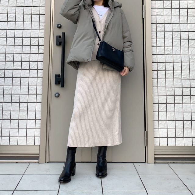 カジュアルもレディさも演出したい方は「グレーダウン」がおすすめ